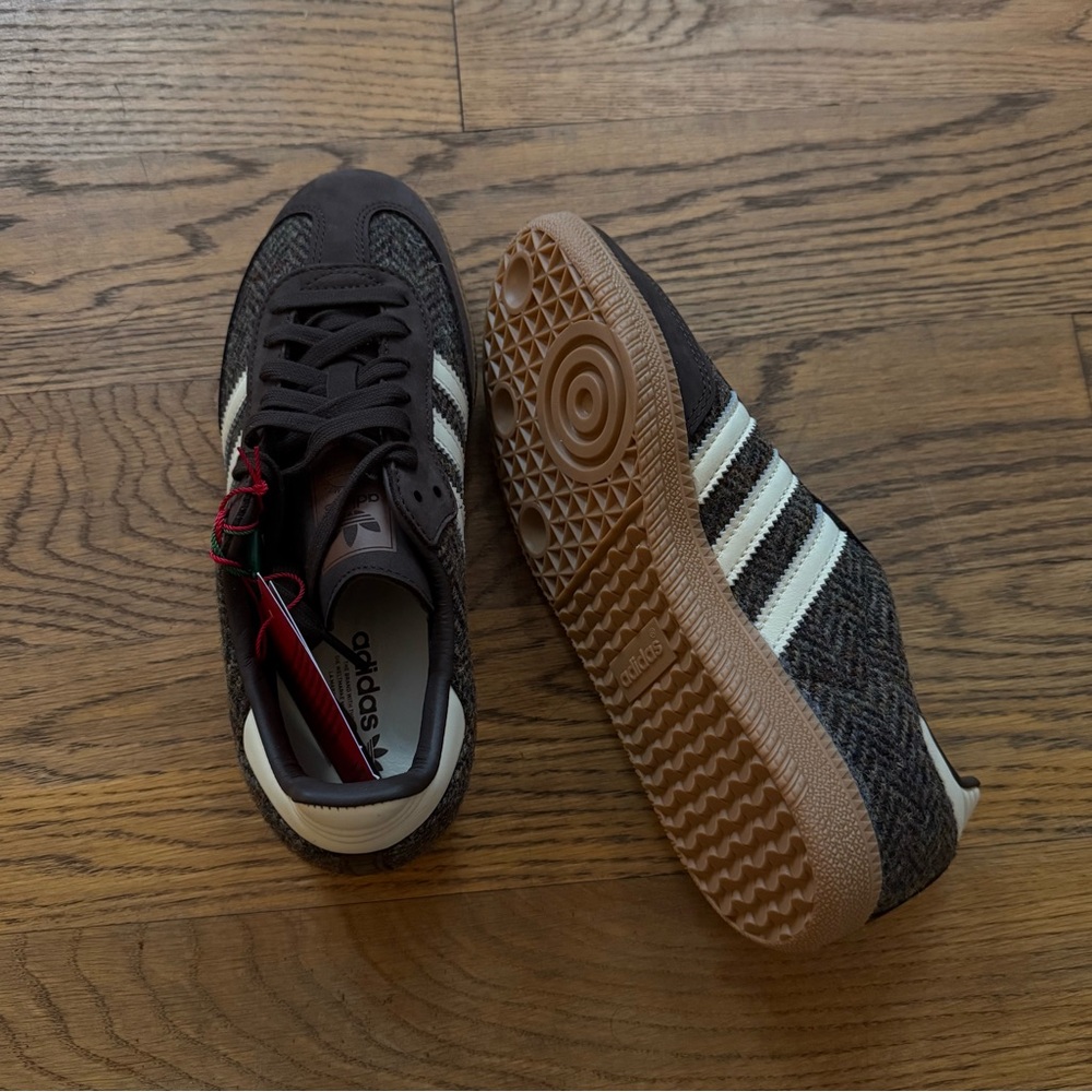 Unisex adidas samba tweed Brown and Cream Sneakers - women’s s 8